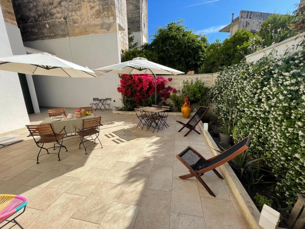 Bnb Fico Bed and Breakfast Lecce Exteriör bild